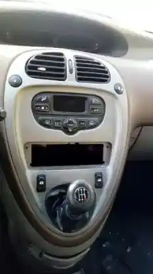 Veículo de Sucata citroen xsara picasso (n68) 2.0 hdi do ano 2002 alimentado rhy