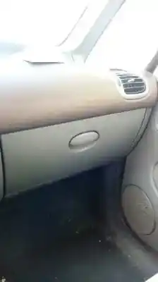 Veículo de Sucata citroen xsara picasso (n68) 2.0 hdi do ano 2002 alimentado rhy