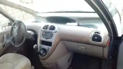 Veículo de Sucata citroen xsara picasso (n68) 2.0 hdi do ano 2002 alimentado rhy