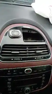 Здавання транспортного засобу fiat punto (evo) (199) dynamic року 2010 потужний 199a2000