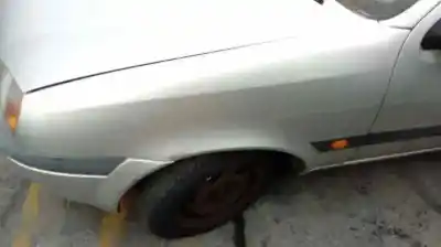 Veicolo di demolizione ford fiesta berlina (dx) ambiente dell'anno 2000 alimentato j4r