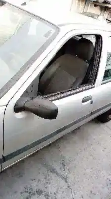 Veicolo di demolizione ford fiesta berlina (dx) ambiente dell'anno 2000 alimentato j4r