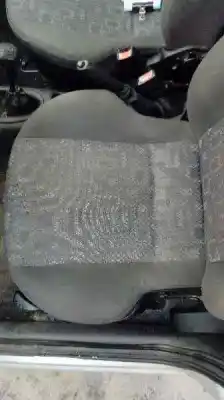 Veicolo di demolizione ford fiesta berlina (dx) ambiente dell'anno 2000 alimentato j4r