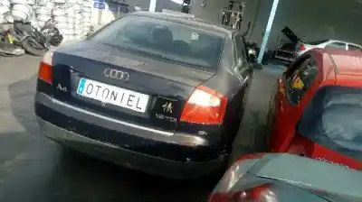Veículo de Sucata audi a4 berlina (8e) 1.9 tdi (96kw) do ano 2004 alimentado awx