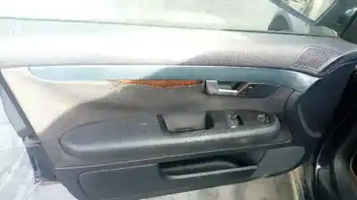 Veículo de Sucata audi a4 berlina (8e) 1.9 tdi (96kw) do ano 2004 alimentado awx