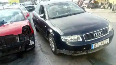 Veículo de Sucata audi a4 berlina (8e) 1.9 tdi (96kw) do ano 2004 alimentado awx