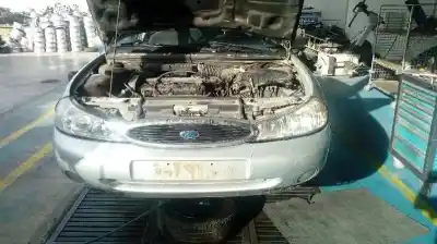 Sloopvoertuig FORD MONDEO BERLINA (GD) CLX van het jaar 1998 aangedreven NGB