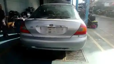 Sloopvoertuig ford mondeo berlina (gd) clx van het jaar 1998 aangedreven ngb