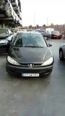 Sloopvoertuig peugeot 206 berlina x-line van het jaar 2006 aangedreven kfw