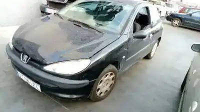Sloopvoertuig peugeot 206 berlina x-line van het jaar 2006 aangedreven kfw