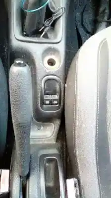 Sloopvoertuig peugeot 206 berlina x-line van het jaar 2006 aangedreven kfw
