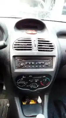 Sloopvoertuig peugeot 206 berlina x-line van het jaar 2006 aangedreven kfw