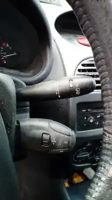 Sloopvoertuig peugeot 206 berlina x-line van het jaar 2006 aangedreven kfw
