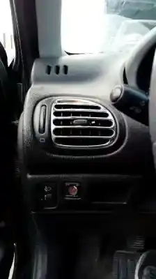 Sloopvoertuig peugeot 206 berlina x-line van het jaar 2006 aangedreven kfw