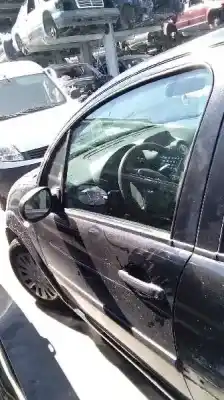 Veículo de Sucata citroen c3 1.4 do ano 2004 alimentado kfv