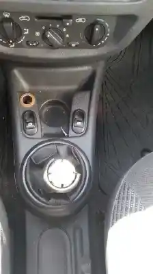 Veículo de Sucata citroen c3 1.4 do ano 2004 alimentado kfv