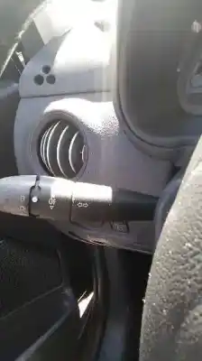 Veículo de Sucata citroen c3 1.4 do ano 2004 alimentado kfv