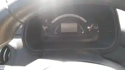 Veículo de Sucata citroen c3 1.4 do ano 2004 alimentado kfv