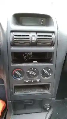 Vehicul casat opel astra g berlina comfort al anului 1999 alimentat x16xel