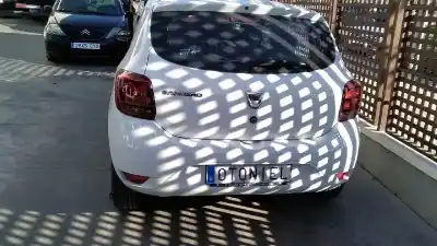 Véhicule à la ferraille DACIA SANDERO Ambiance de l'année 2017 alimenté K9K E6