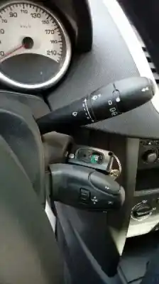 Здавання транспортного засобу peugeot 207 x-line року 2006 потужний 8hz