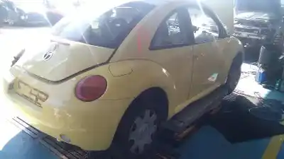 Véhicule à la ferraille VOLKSWAGEN                                         NEW BEETLE (9C1/1C1)                                                                                                                                                                                                                                       1.6                                                                                                                                                                                                                                                        de l'année 2001 alimenté AYD