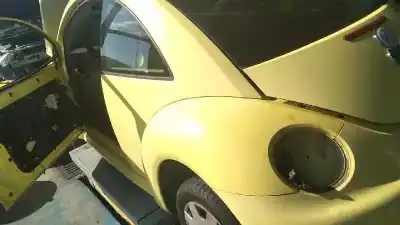 Véhicule à la ferraille volkswagen                                         new beetle (9c1/1c1)                                                                                                                                                                                                                                       1.6                                                                                                                                                                                                                                                        de l'année 2001 alimenté ayd