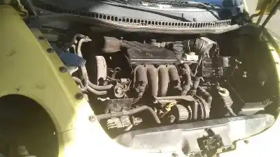 Véhicule à la ferraille volkswagen                                         new beetle (9c1/1c1)                                                                                                                                                                                                                                       1.6                                                                                                                                                                                                                                                        de l'année 2001 alimenté ayd
