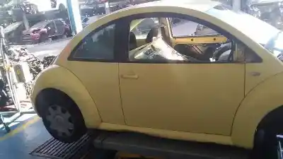 Véhicule à la ferraille volkswagen                                         new beetle (9c1/1c1)                                                                                                                                                                                                                                       1.6                                                                                                                                                                                                                                                        de l'année 2001 alimenté ayd
