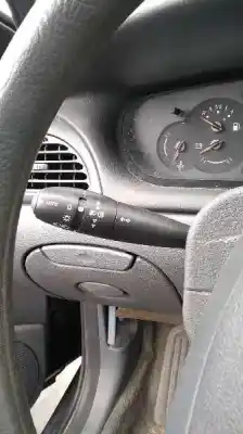 Здавання транспортного засобу citroen c5 berlina 2.0 hdi sx року 2001 потужний rhz