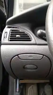 Здавання транспортного засобу citroen c5 berlina 2.0 hdi sx року 2001 потужний rhz