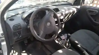 Veicolo di demolizione opel corsa c 1.2 16v cat (z 12 xe / lw4) dell'anno 2002 alimentato z12xe