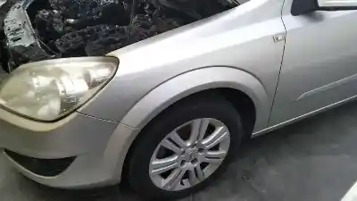 Veicolo di demolizione opel astra h caravan edition dell'anno 2010 alimentato z17dtr