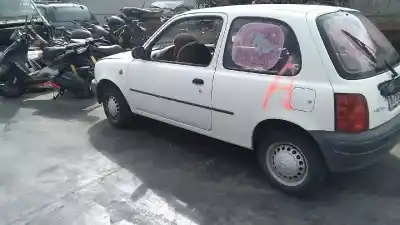 Veículo de Sucata nissan micra (k11) básico (k11) do ano 1997 alimentado cg10