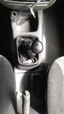 Veículo de Sucata daewoo lanos (klat) 1.3 do ano 2000 alimentado a13sms