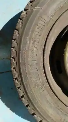Véhicule à la ferraille renault trafic t 1000 de l'année 1990 alimenté d 852