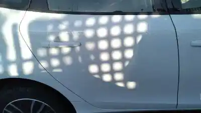 Verschrottungsfahrzeug volvo v40 (2012->) 2.0 inscription [2.0 ltr. - 140 kw diesel cat] des jahres 2017 angetrieben d4204t8