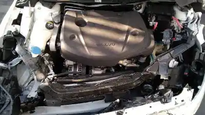 Verschrottungsfahrzeug volvo v40 (2012->) 2.0 inscription [2.0 ltr. - 140 kw diesel cat] des jahres 2017 angetrieben d4204t8