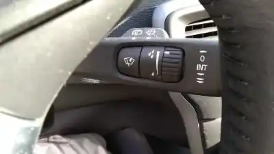 Verschrottungsfahrzeug volvo v40 (2012->) 2.0 inscription [2.0 ltr. - 140 kw diesel cat] des jahres 2017 angetrieben d4204t8