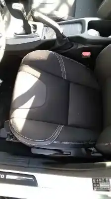Verschrottungsfahrzeug volvo v40 (2012->) 2.0 inscription [2.0 ltr. - 140 kw diesel cat] des jahres 2017 angetrieben d4204t8