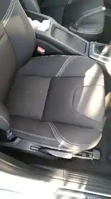 Verschrottungsfahrzeug volvo v40 (2012->) 2.0 inscription [2.0 ltr. - 140 kw diesel cat] des jahres 2017 angetrieben d4204t8