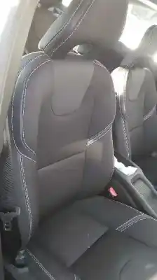 Verschrottungsfahrzeug volvo v40 (2012->) 2.0 inscription [2.0 ltr. - 140 kw diesel cat] des jahres 2017 angetrieben d4204t8