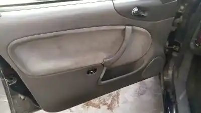 Здавання транспортного засобу saab 9-3 berlina 2.0 t sek року 1998 потужний d223l