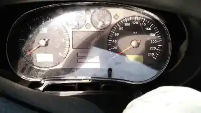 Véhicule à la ferraille seat leon (1m1) signo de l'année 2002 alimenté alh