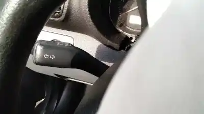 Véhicule à la ferraille seat leon (1m1) signo de l'année 2002 alimenté alh