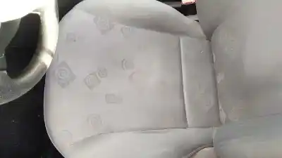 Véhicule à la ferraille seat leon (1m1) signo de l'année 2002 alimenté alh