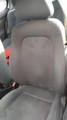 Véhicule à la ferraille seat leon (1m1) signo de l'année 2002 alimenté alh