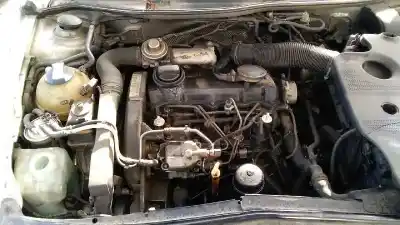 Véhicule à la ferraille seat leon (1m1) signo de l'année 2002 alimenté alh
