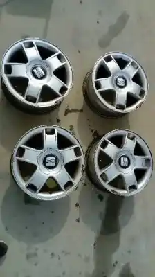 Véhicule à la ferraille seat leon (1m1) signo de l'année 2002 alimenté alh