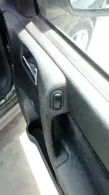 Здавання транспортного засобу opel astra g berlina club року 1999 потужний y20dth